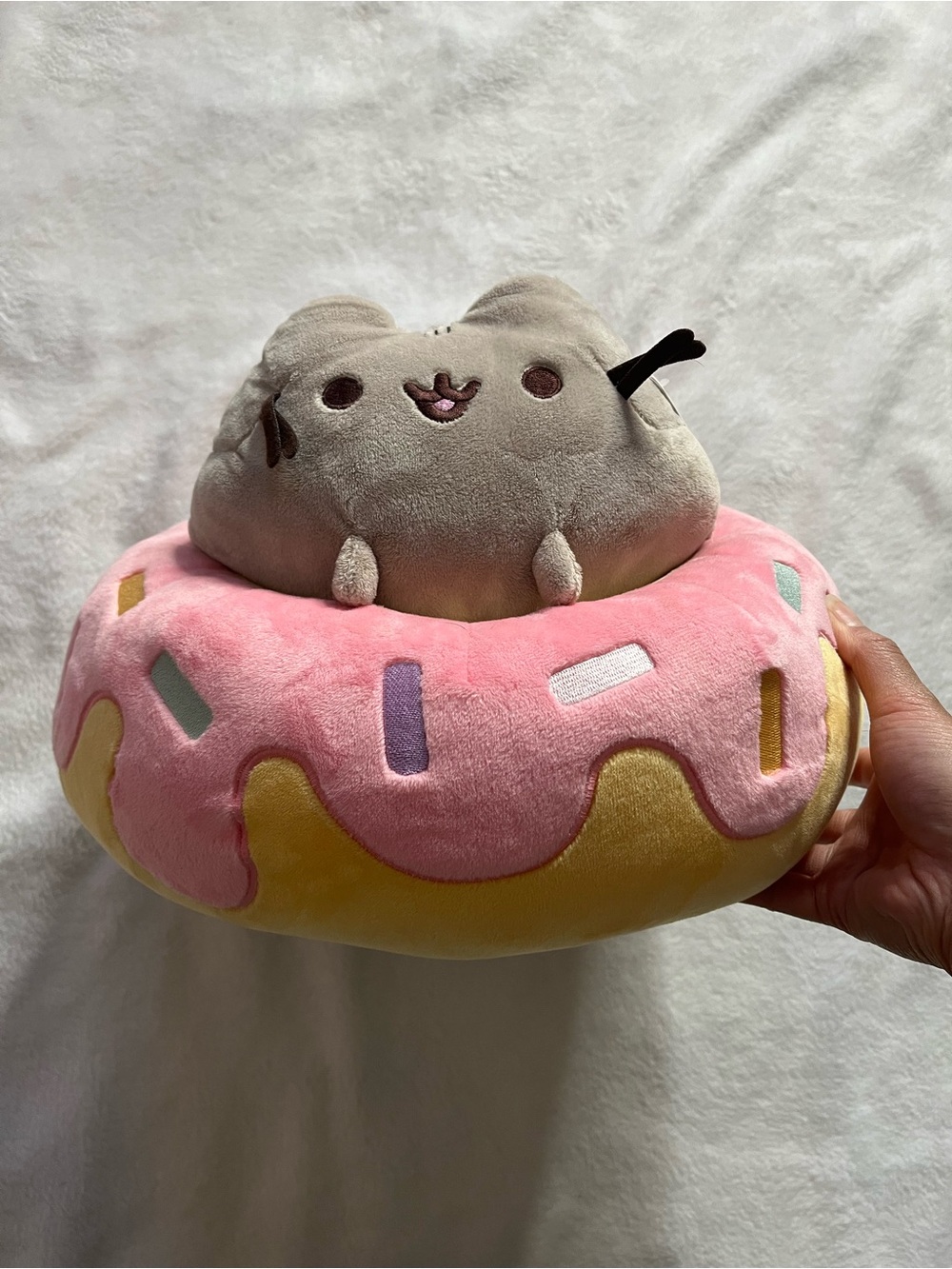 Pusheen Plush Donut super cute rare limited pusheen in a donut